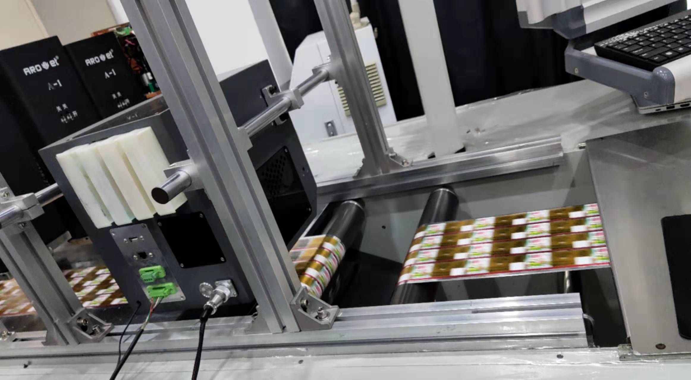 喷码知识：喷码机是干什么的？？？？？